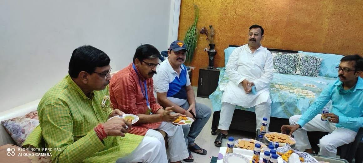 किसानों को मिलने वाली सुविधाओं के संबंध में बैठक